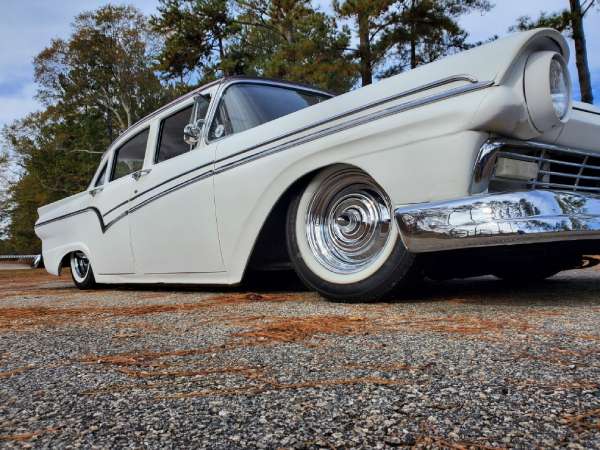 1957 Ford Custom 300 (Lucille)